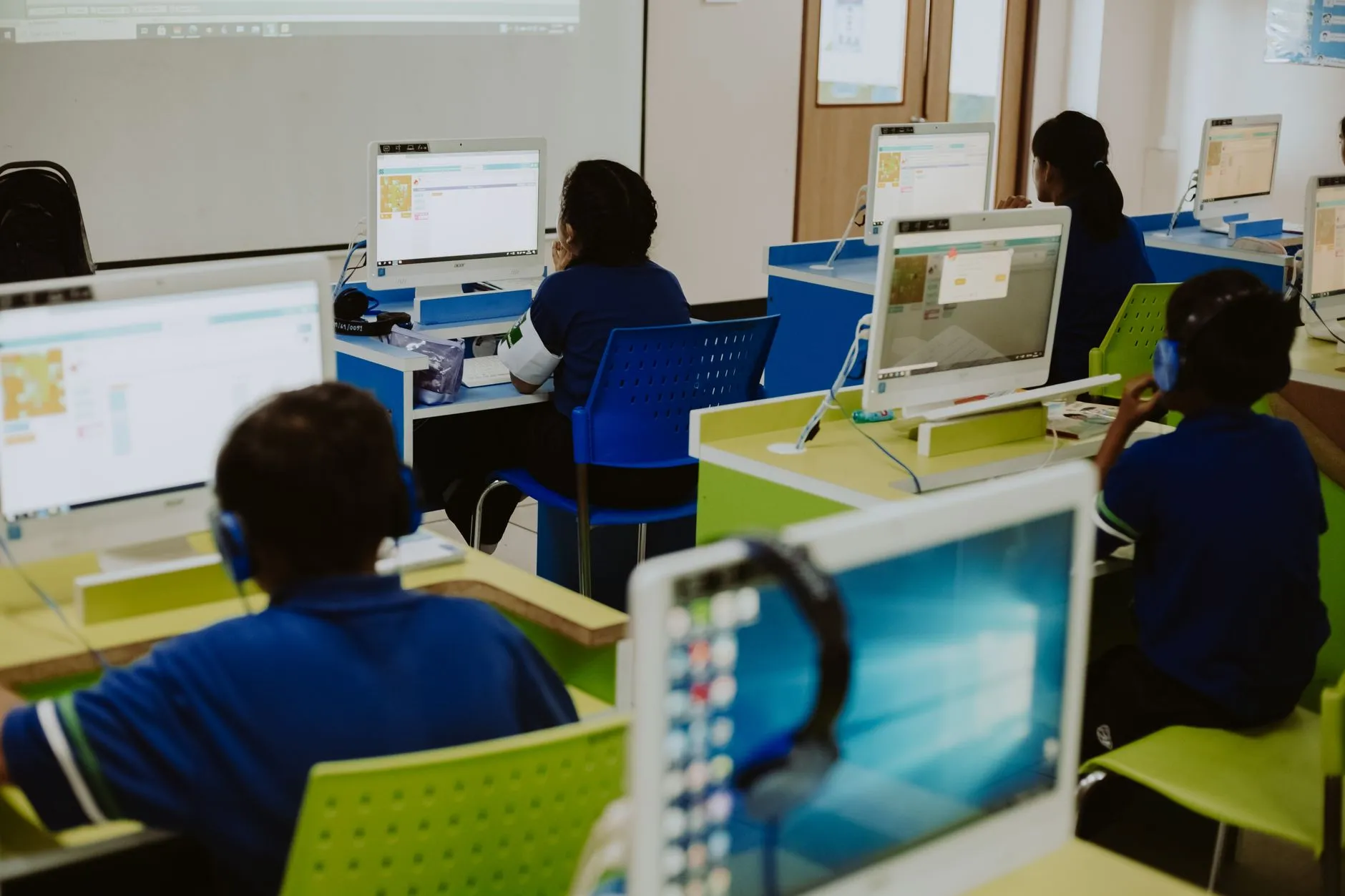 2025年工业自动化传感器技术演进趋势与选型要点