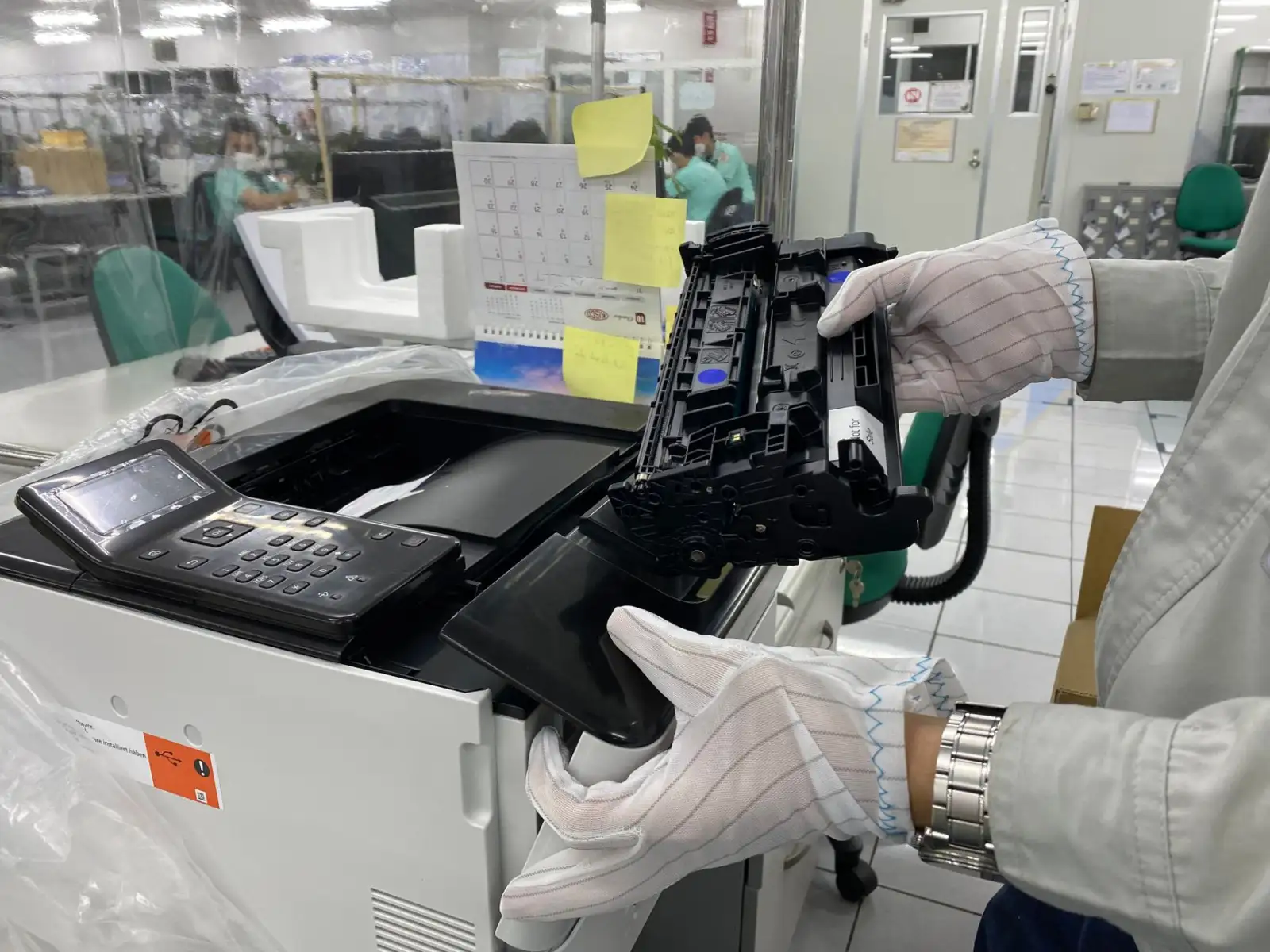 上海逅飞科技工控配件在产线升级中的应用案例解析
