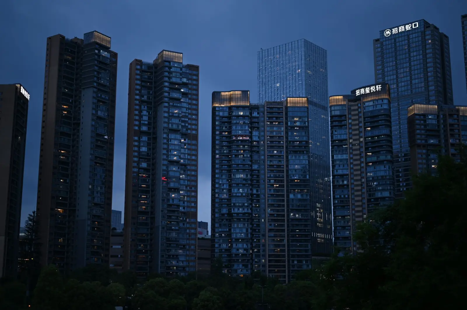 工控传感器选型要点：温度与压力传感器在自动化产线中的应用对比