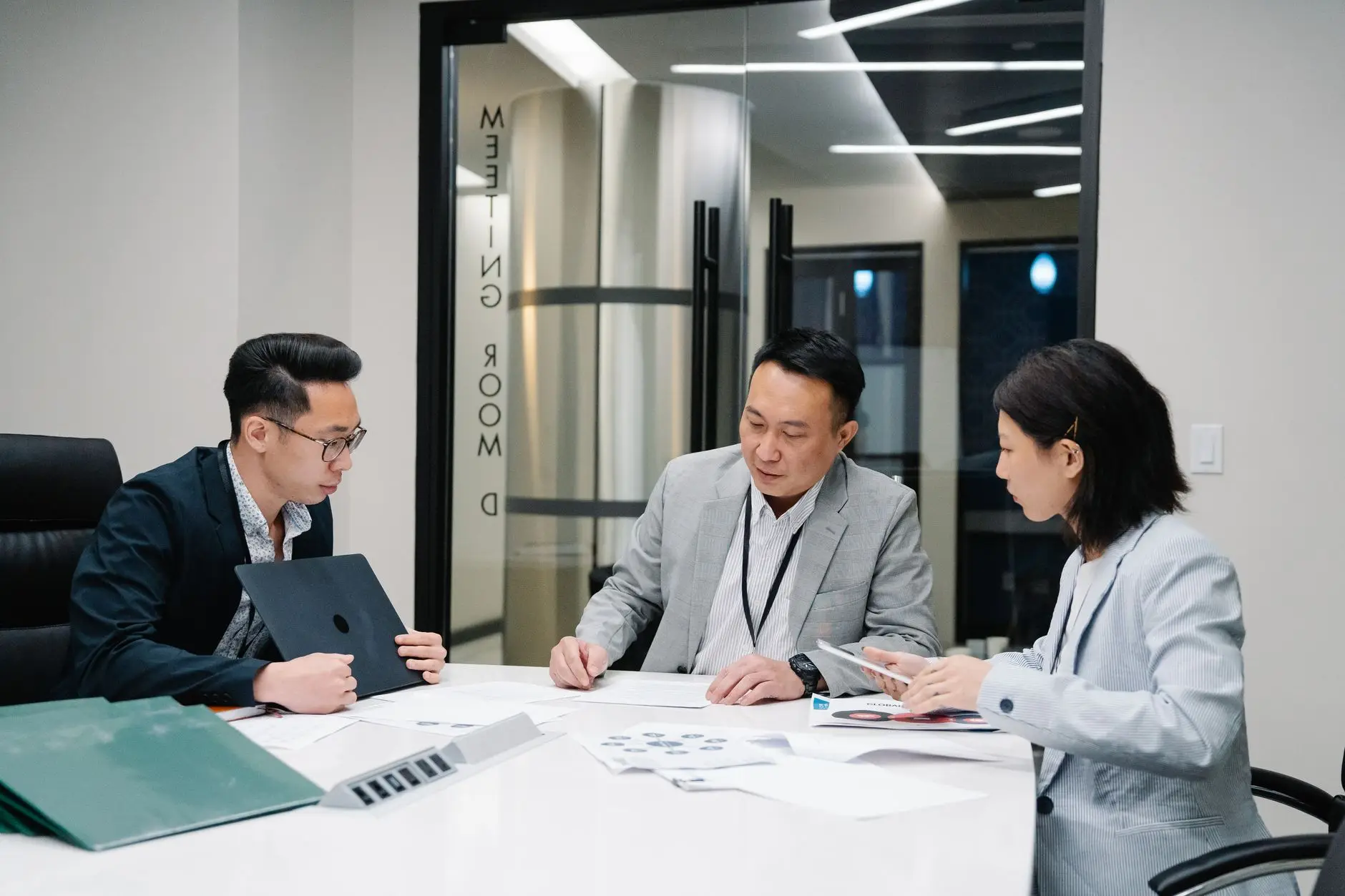 2025年工控仪表行业技术升级趋势及企业应对策略