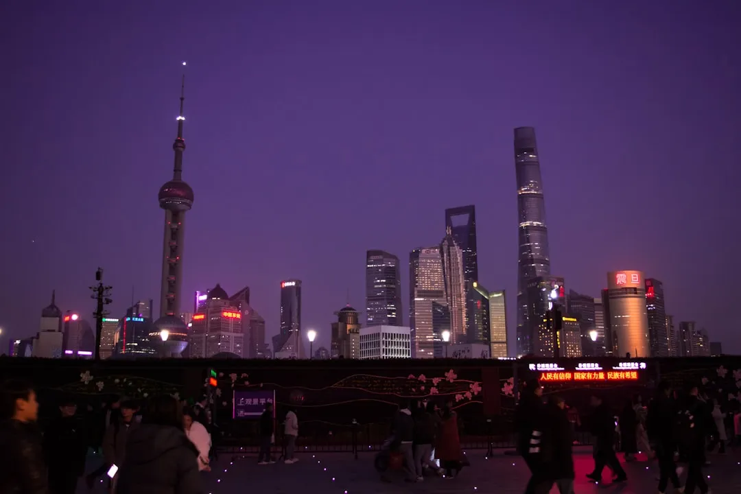 2025年工控行业趋势分析：仪表仪器智能化升级路径与挑战