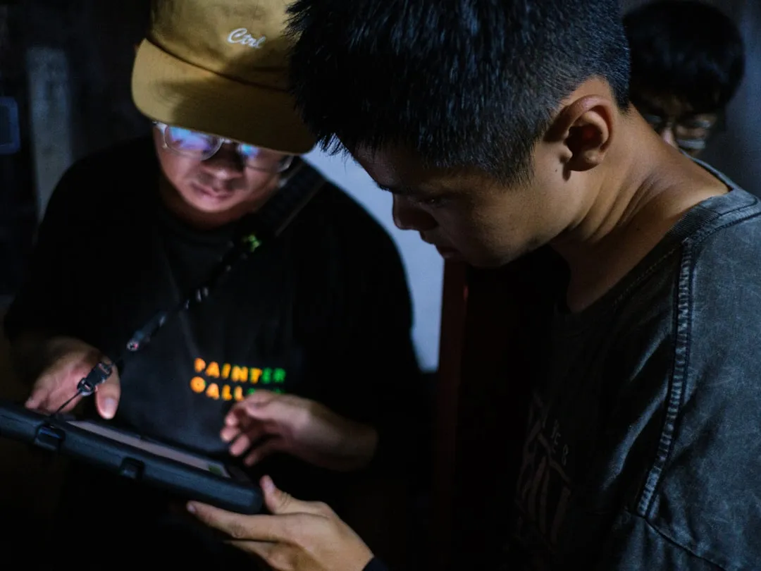 工业自动化配件对比分析：不同工况下传感器与仪表仪器的选型差异