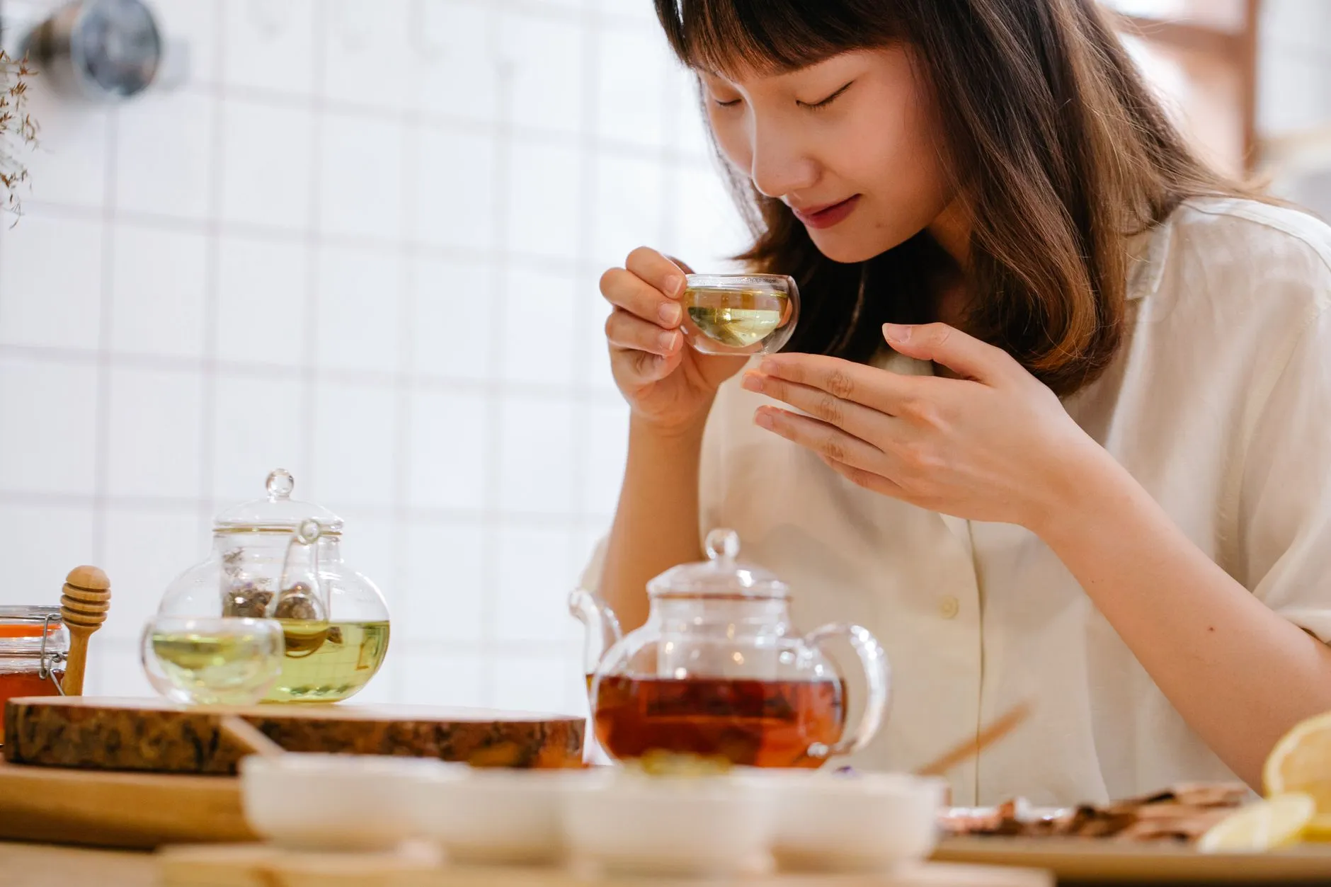 自动化配件选型指南：传感器与仪表仪器在工业场景中的匹配要点